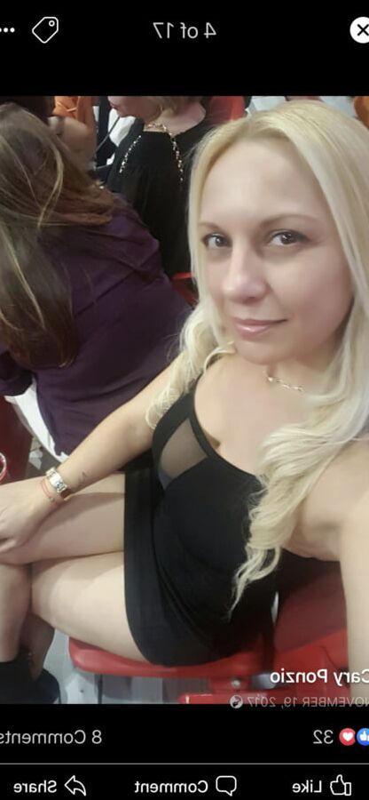 SEXY Mature mom