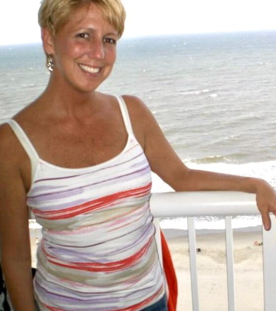 Gorgeous Blonde Milf Housewife from Missouri