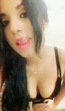 SDRUWS - MEXICAN BRUNETTE COUNTER CLERK LEAKED NUDE PICS