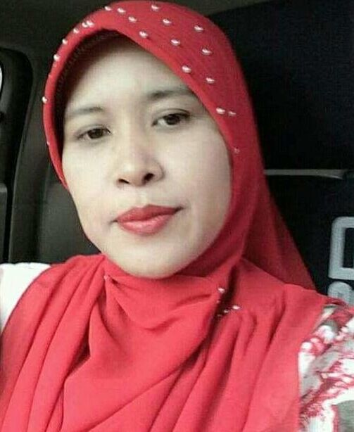 Ibu bertudung