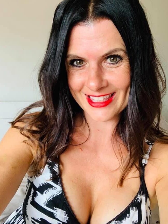 Mature faces I would like to splash my load over