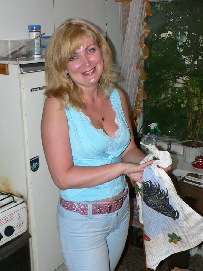 Very Hot Mature Blonde