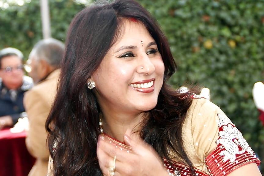 Sexy Bangladeshi Hindu MILF - Saima Das