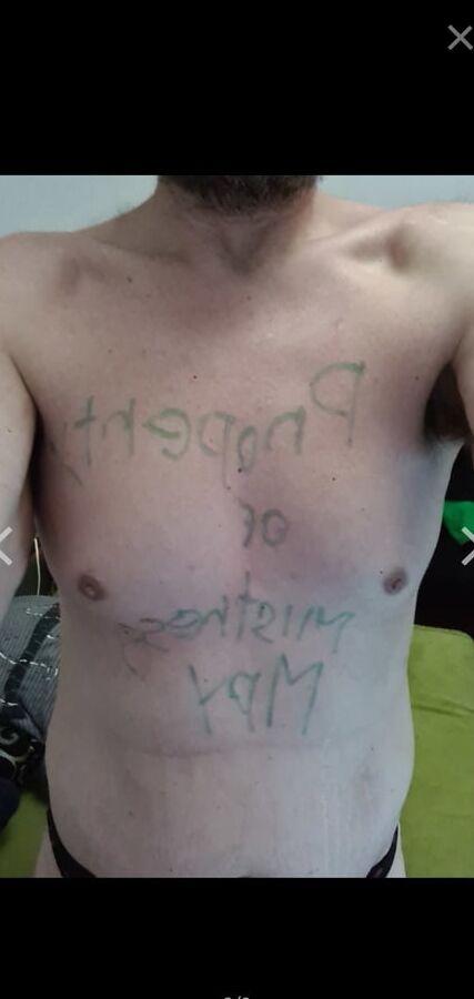 Body writing tributes.