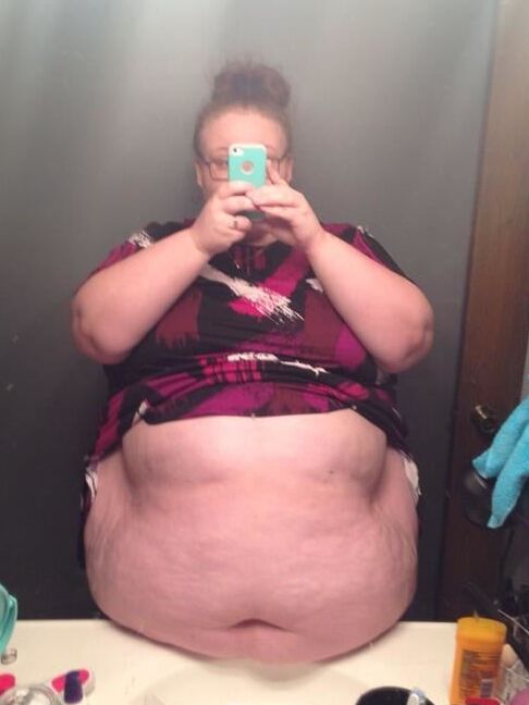 BBW &amp; SSBBW With Resting Bellies