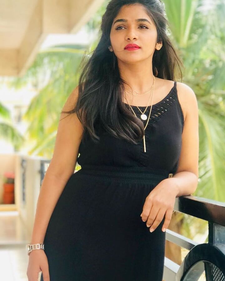 Divya(give hot comments and cum tribute on my yummy sexy )