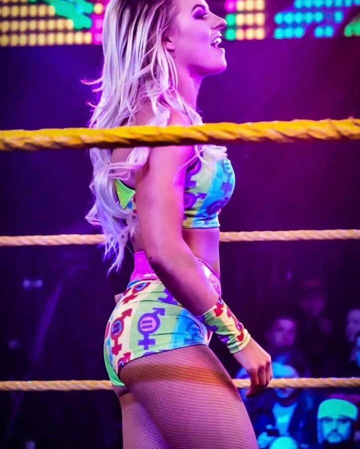 Candice LeRae Ass