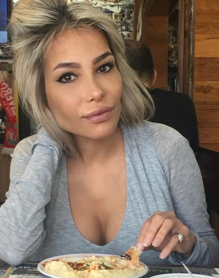 VERY Sexy MILF