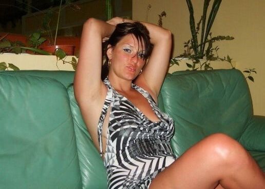 une nana plantureuse et vraiment sexy