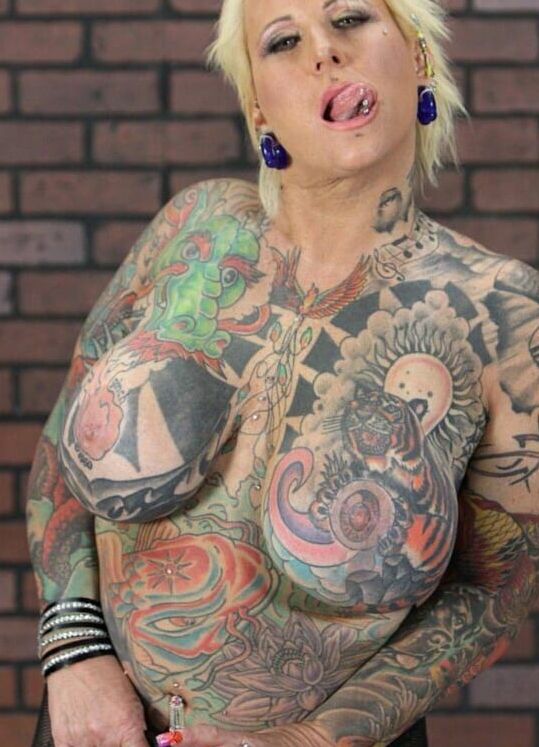 SEXY MATURE