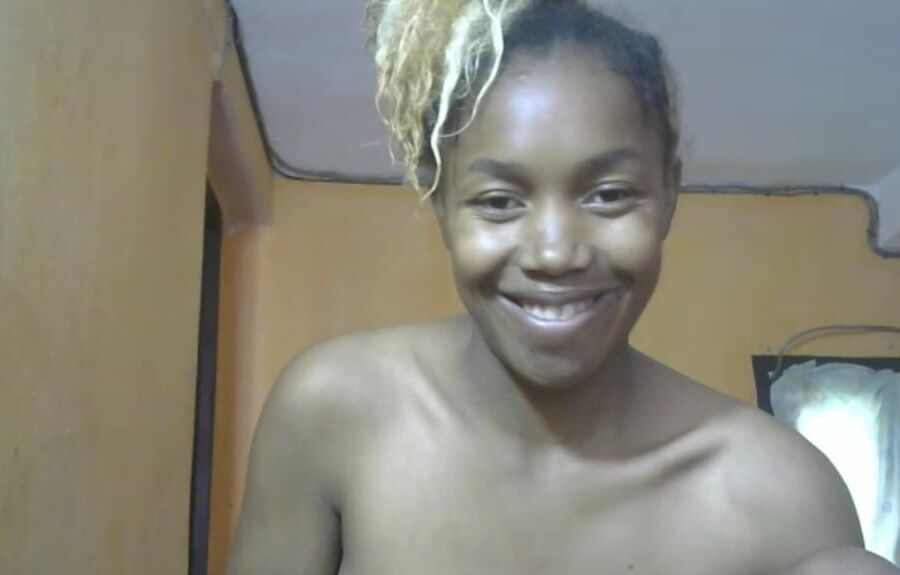 Sexy black girl yum