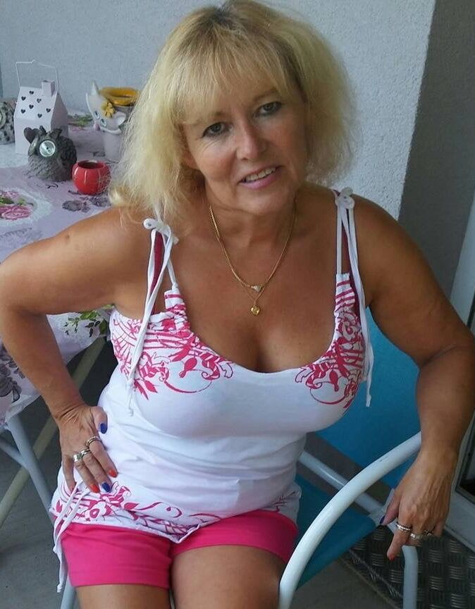 Clothed Mature - Big Boobs