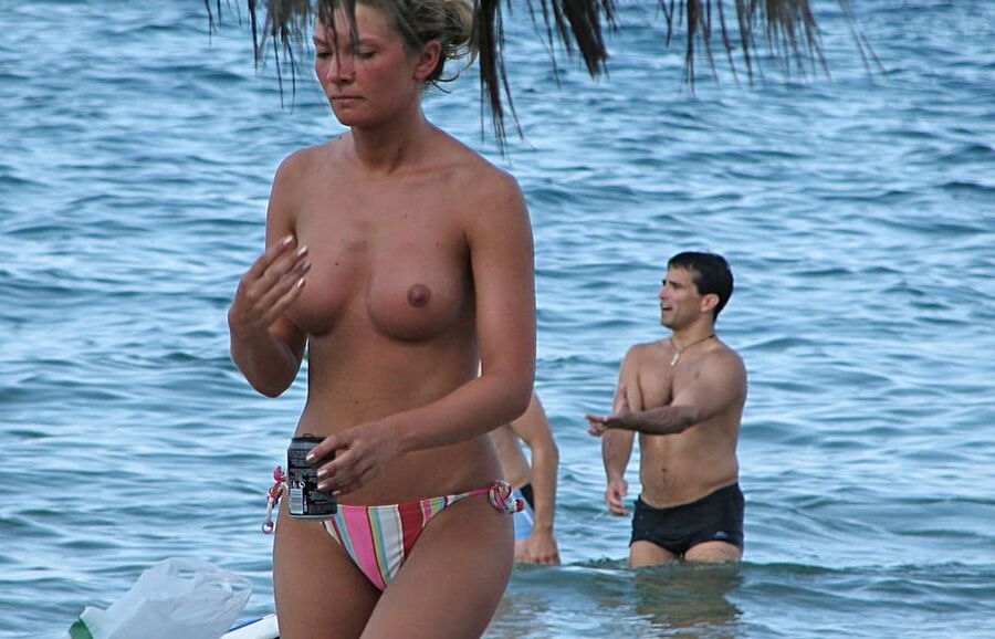 Lovely Hot Girls On The Beach
