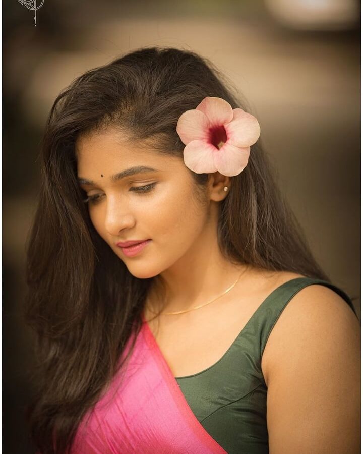 Divya(give hot comments and cum tribute on my yummy sexy )