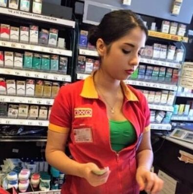 SDRUWS - MEXICAN BRUNETTE COUNTER CLERK LEAKED NUDE PICS