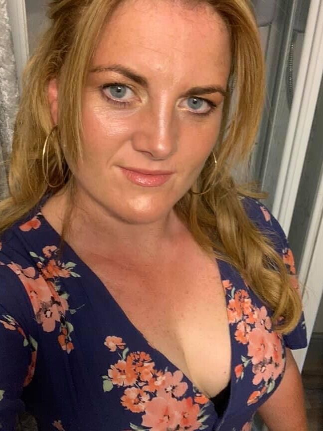 Mature faces I would like to splash my load over