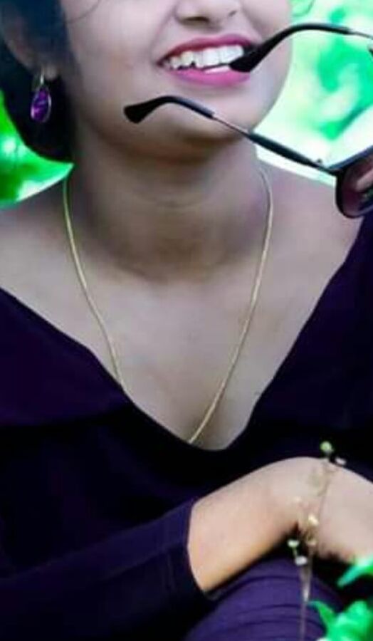 Hot girl arsits