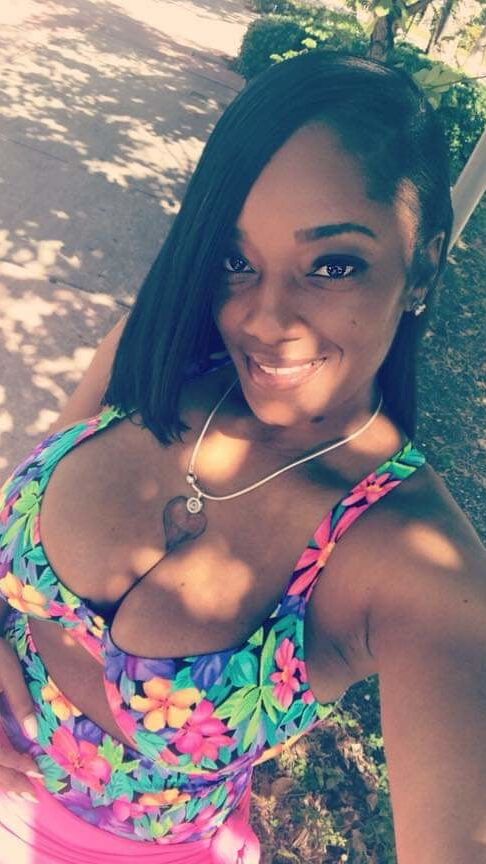 Big Bouncy Boobs