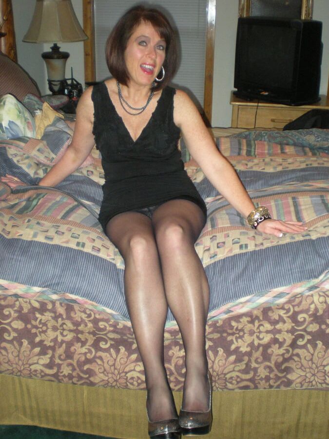 American Pantyhose Mature