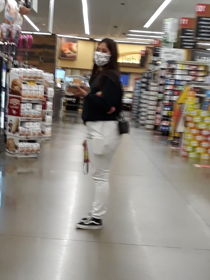 masked bbw whores at large