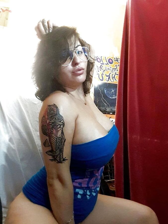 busty top ms XII