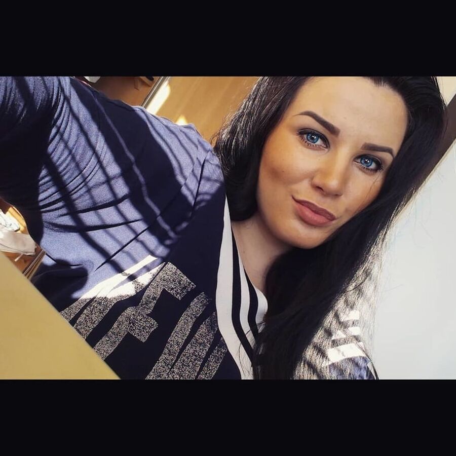 Kasia czarnulka - curvy chubby selfie polish must fap girl !
