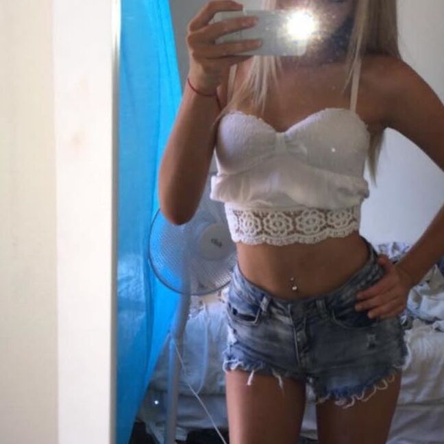 Sluts in Little Hotpants!