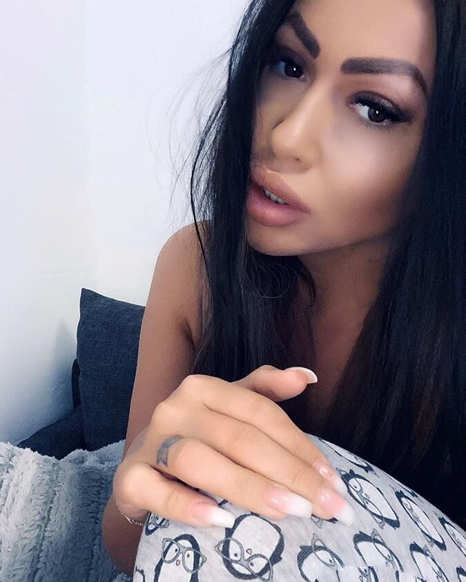 Croatian Bombshell Olivera