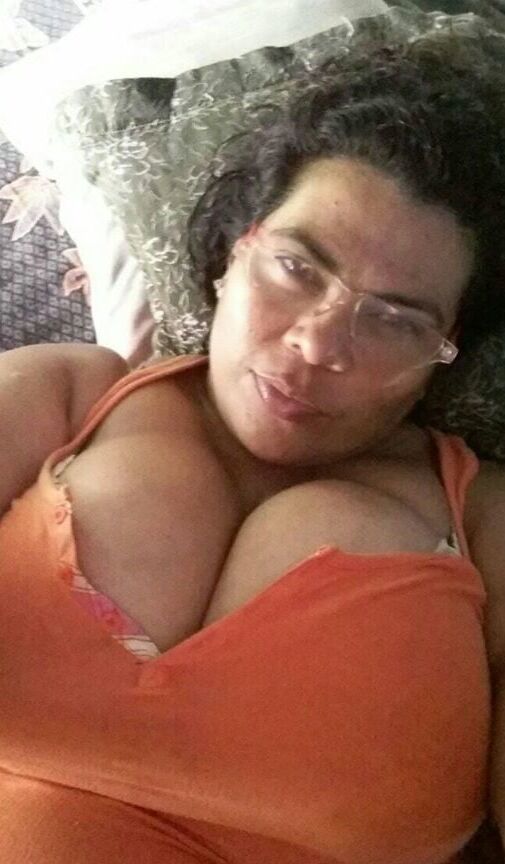 amanda flores