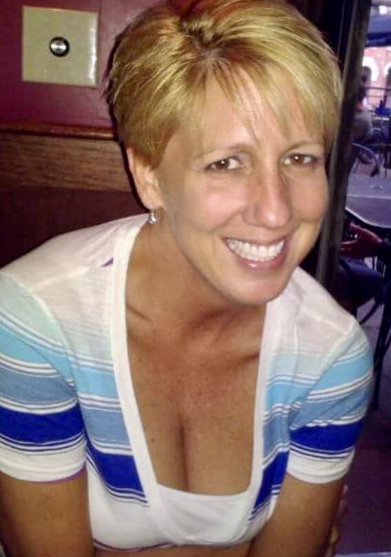 Gorgeous Blonde Milf Housewife from Missouri