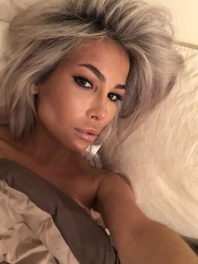 VERY Sexy MILF