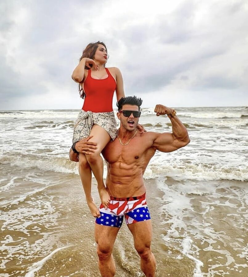Asiti miatry big boobs big ass
