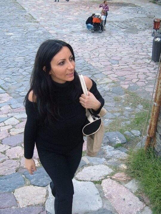 Sexy Big-Breasted Brunette Milf