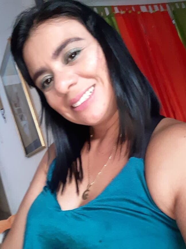 MILF looking for thick cocks to be fucked