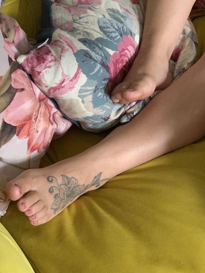 The wifes feet Foot fetish