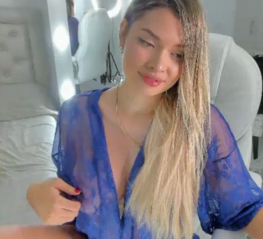 AnaCarrera Sexy y Hermosa