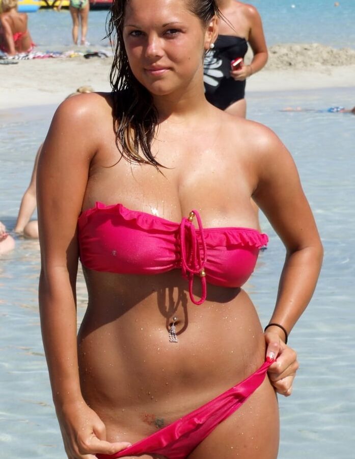 Curvy White Women