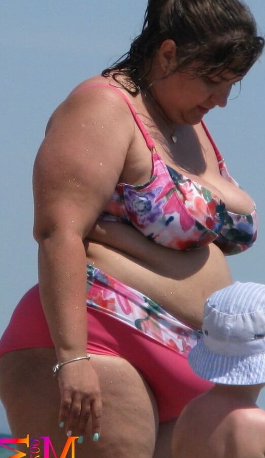 Saggy Tits Granny and Milf Beach Voyeur (SAMPLES. MUST SEE!)