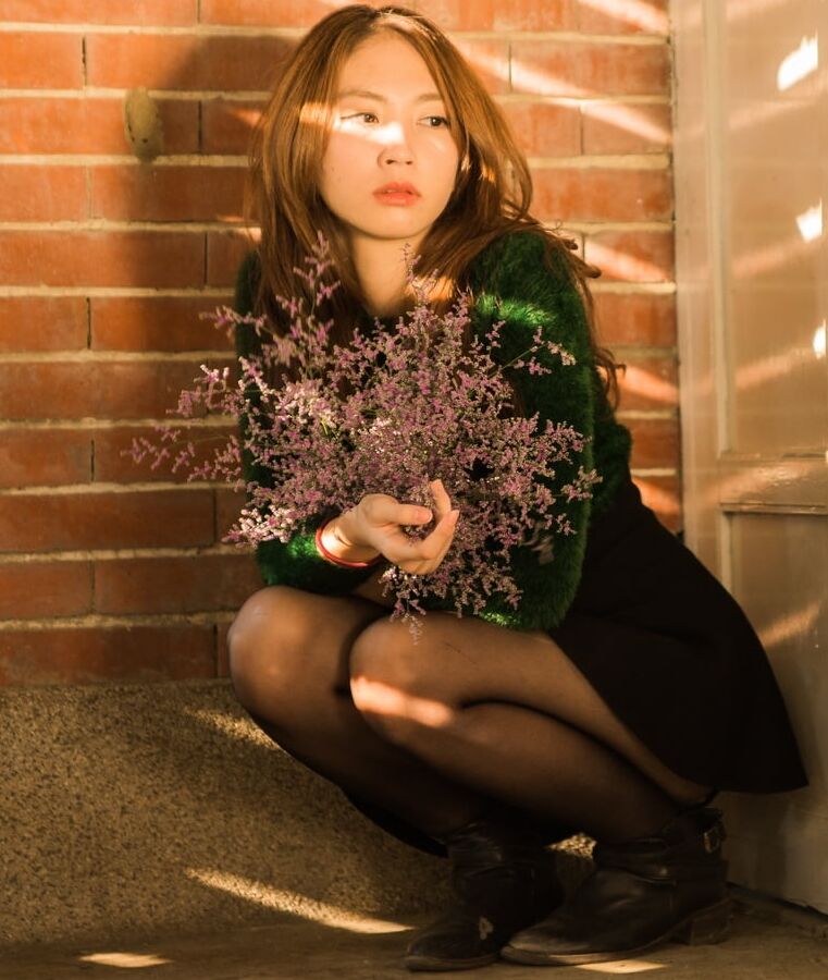 Pretty Chinese GF in Black Pantyhose