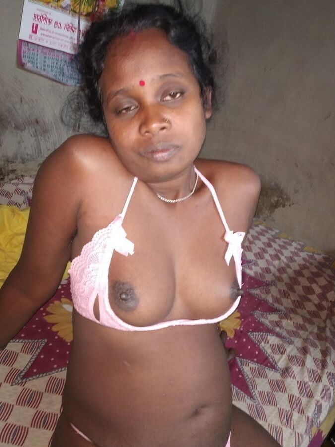 Indian desi maid nude