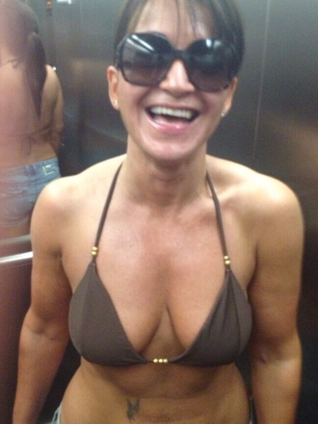 MILF SLUT MATURE (Exposed Mexico)