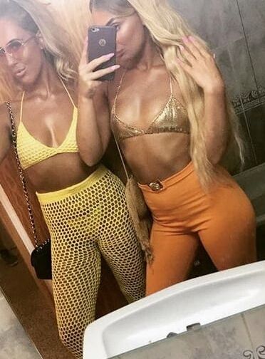 Sexy Blonde Babe: Beth
