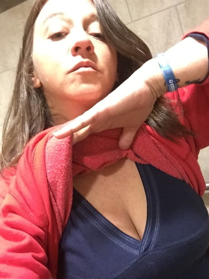 Sexy slut Kristy Lucas