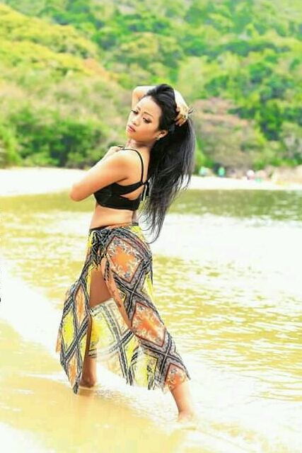 BIG ASS PHOTOS SHOT IN PUBLIC PLACES