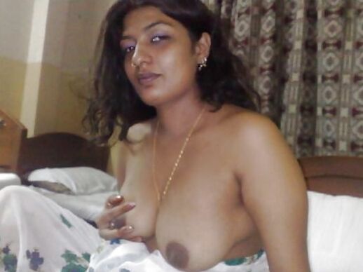 Doctor ki patni ko mze diye boobs chuse