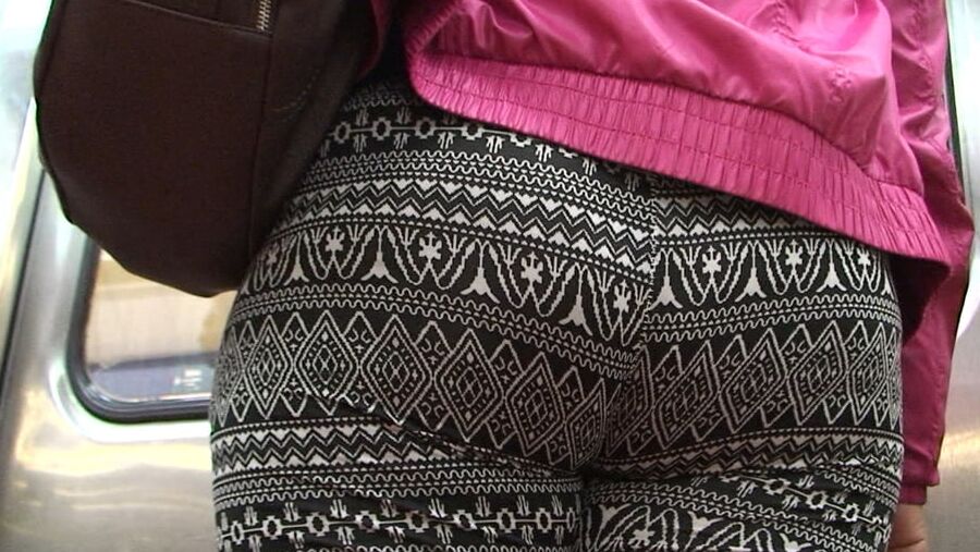 candid dominican ass at subway GLUTEUS DIVINUS