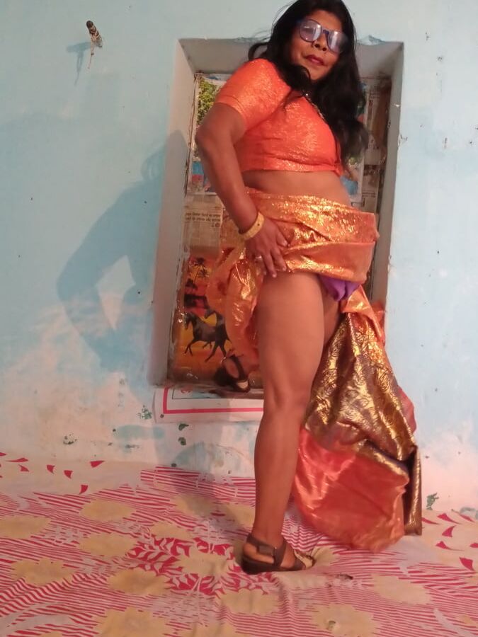 Hot sarees