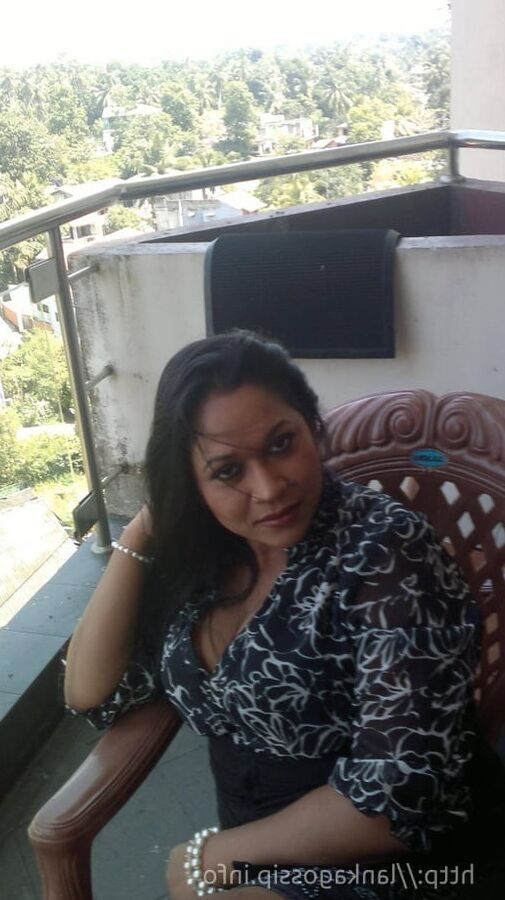 MILF make cum