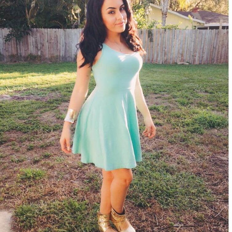 Attractive Virginia Girl And Armenian Mom Of