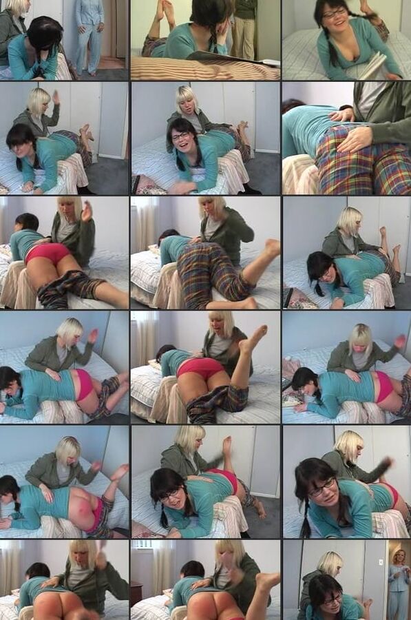 SPANKING GIRLS ON GIRLS